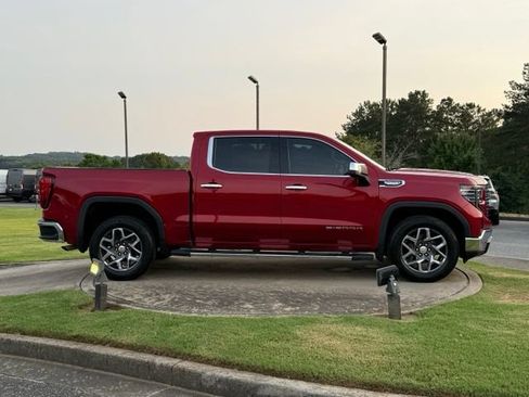 Used 2023 GMC Sierra 1500 SLT RWD image 5