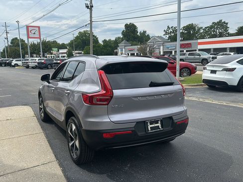 Used 2026 Volvo XC40 B5 Plus AWD/4WD image 6