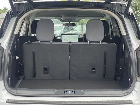 New 2026 Ford Explorer Active RWD image 18