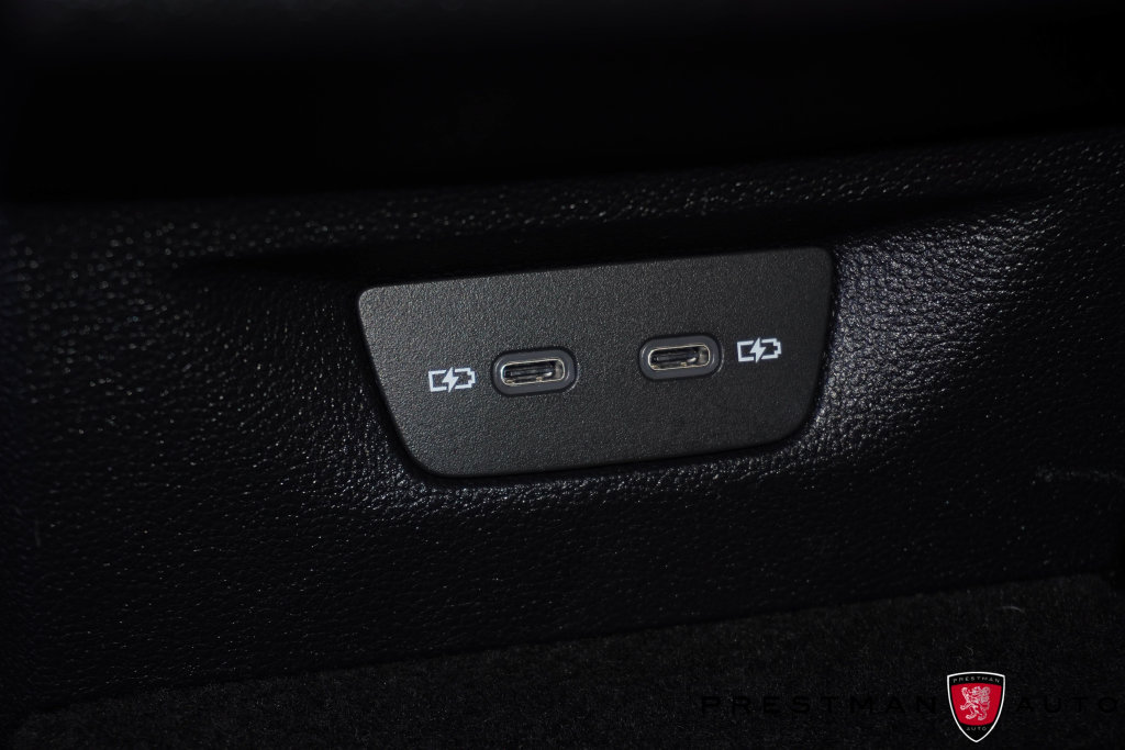 Used 2024 Volkswagen Golf R AWD/4WD image 38
