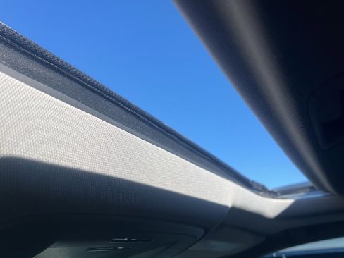 Used 2020 GMC Yukon SLT w/ Open Road Package image 16