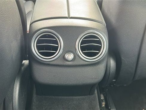 Used 2016 Mercedes-Benz C 300 4MATIC Sedan image 11