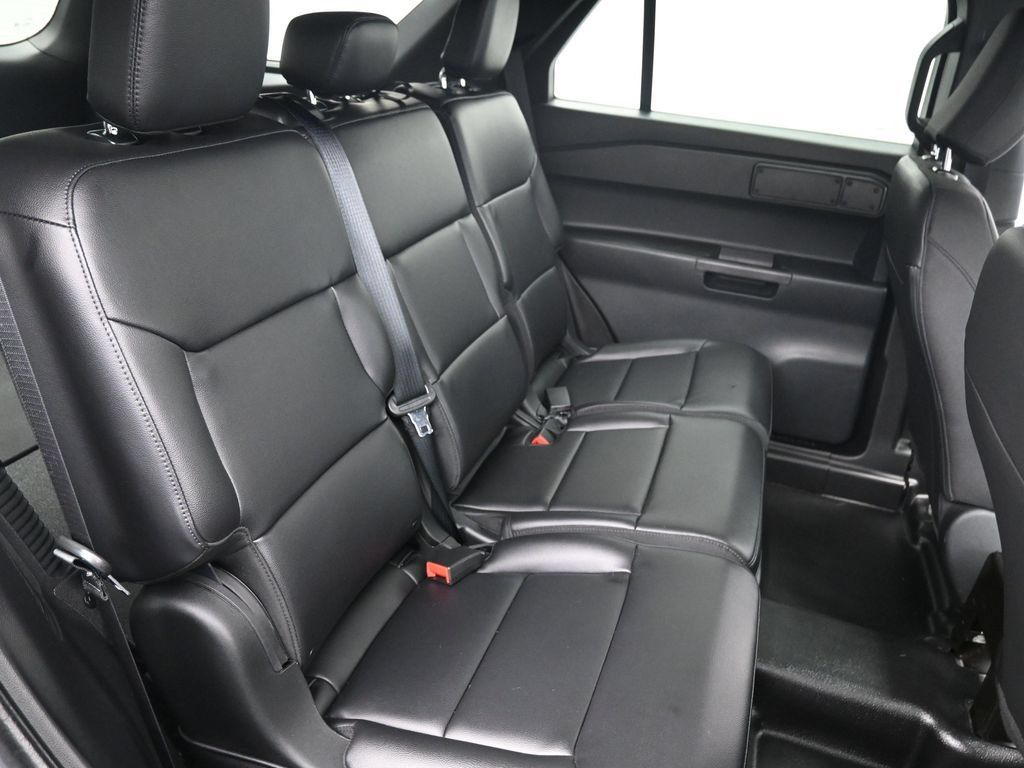 Used 2024 Ford Explorer 4WD Police Interceptor image 24