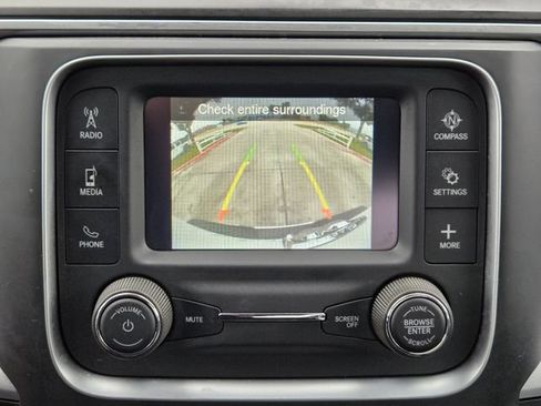 Certified 2023 RAM 1500 Classic SLT AWD/4WD image 18