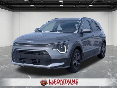 Certified 2024 Kia Niro EX image 1