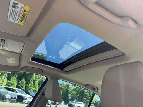 Used 2017 Honda Accord EX-L image 22
