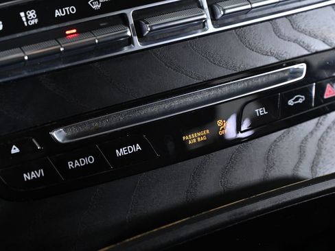 Used 2018 Mercedes-Benz GLC 300 4MATIC image 18