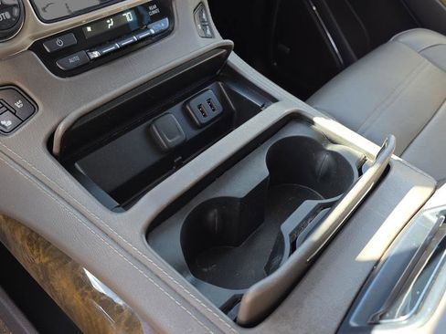 Used 2016 GMC Yukon XL Denali w/ Open Road Package image 31