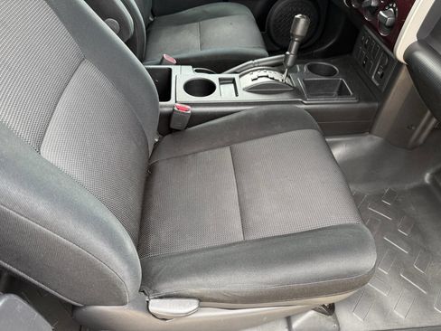 Used 2007 Toyota FJ Cruiser 2WD image 14