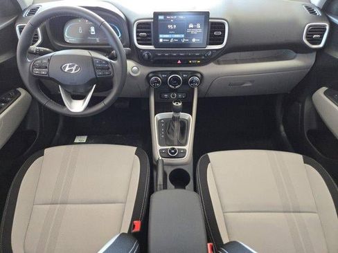 New 2026 Hyundai Venue SEL image 20