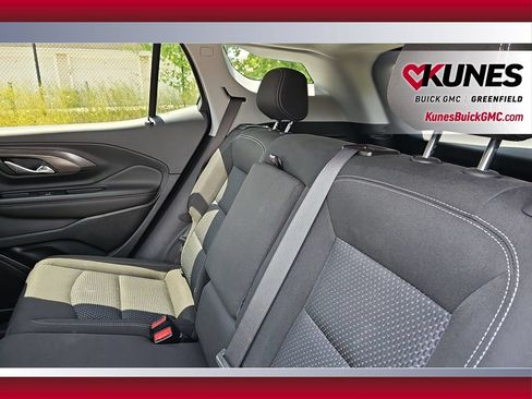 Used 2023 GMC Terrain SLE w/ Driver Convenience Package FWD image 24