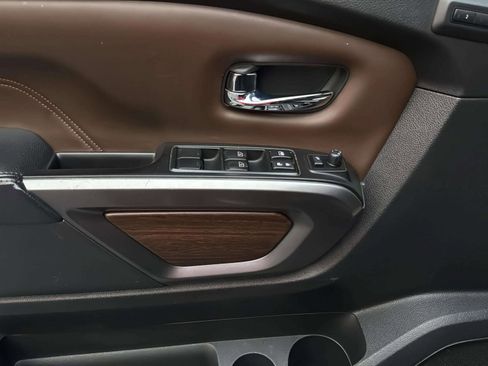 Used 2017 Nissan Titan Platinum Reserve image 40