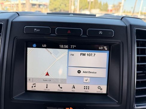 Used 2018 Ford Expedition Limited RWD image 13
