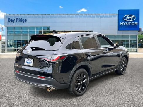 Used 2023 Honda HR-V Sport image 4