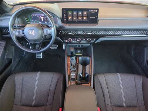 Used 2025 Honda Accord Sport image 17