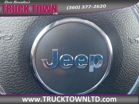 Used 2015 Jeep Wrangler Unlimited Sport w/ Max Tow Package AWD/4WD image 20