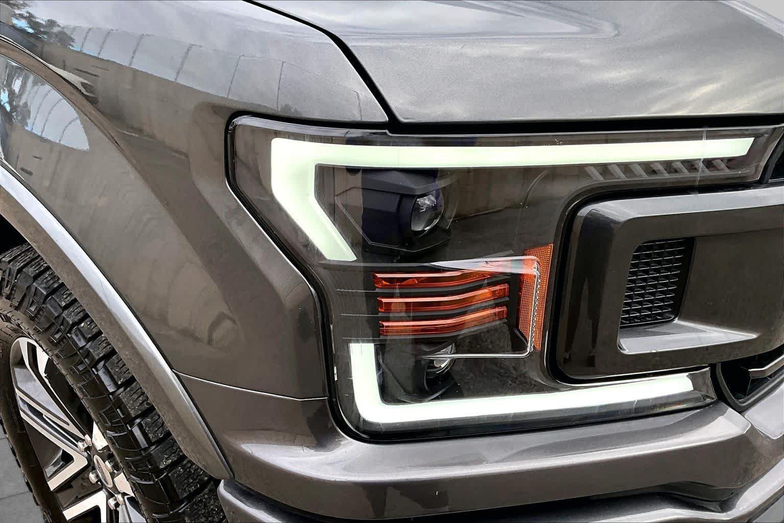 Used 2019 Ford F150 XLT w/ Equipment Group 302A Luxury AWD/4WD image 29