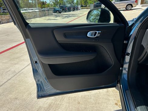 Certified 2024 Volvo C40 Recharge Core w/ Climate Package image 15