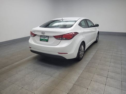Used 2014 Hyundai Elantra SE w/ Option Group 02 FWD image 9