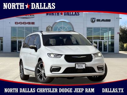 New 2026 Chrysler Pacifica Pinnacle