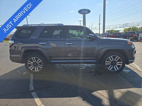 Used 2023 Toyota 4Runner Limited AWD/4WD image 4