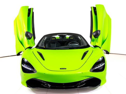 Used 2021 McLaren 720S Performance RWD image 11