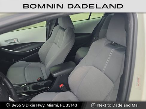 Used 2021 Toyota Corolla SE image 18