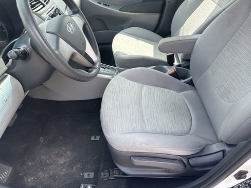 Used 2016 Hyundai Accent SE FWD image 15