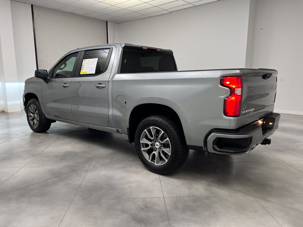 Used 2024 Chevrolet Silverado 1500 RST AWD/4WD image 6