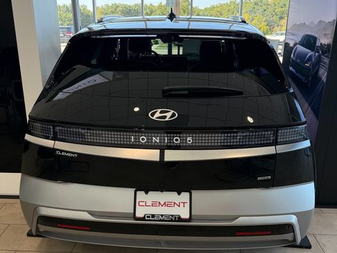 New 2027 Hyundai Ioniq 5 Limited AWD/4WD image 3