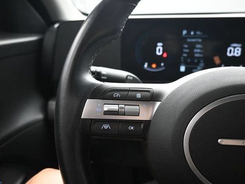 Used 2024 Hyundai Kona SEL AWD/4WD image 15