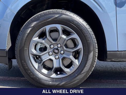 Used 2025 Ford Maverick XLT w/ Equipment Group 302A AWD/4WD image 26