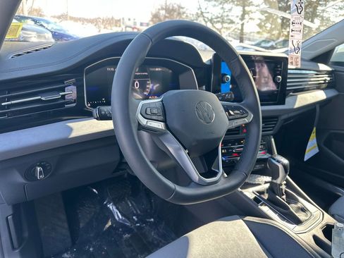 New 2026 Volkswagen Jetta SE image 5