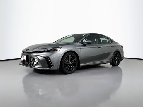Certified 2025 Toyota Camry XSE FWD image 3