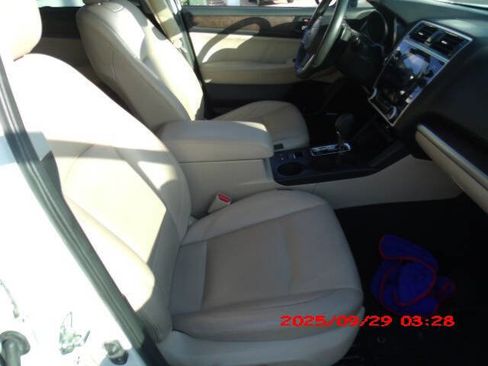 Used 2018 Subaru Outback 2.5i Limited image 6