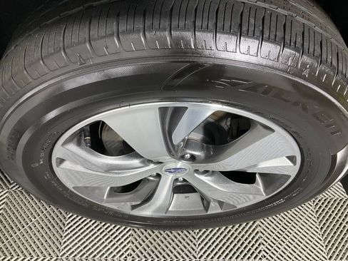 Used 2022 Subaru Ascent Premium w/ Convenience Package image 8