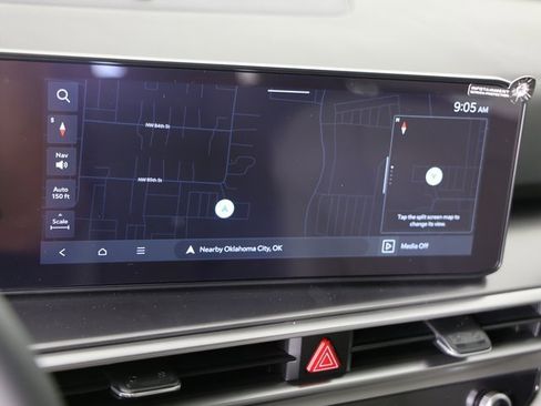 Certified 2025 Kia Sorento S w/ Panoramic Sunroof Package image 19