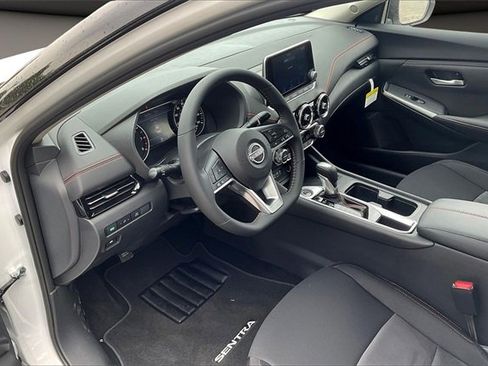 New 2025 Nissan Sentra SR w/ SR Premium Package image 7