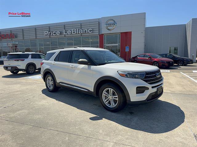 Used 2021 Ford Explorer XLT RWD image 1