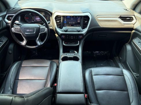 Used 2020 GMC Acadia SLT AWD/4WD image 18