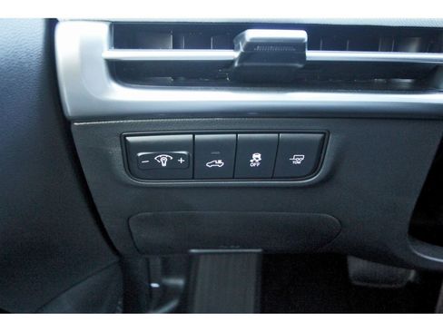 Certified 2025 Hyundai Santa Cruz Limited image 22