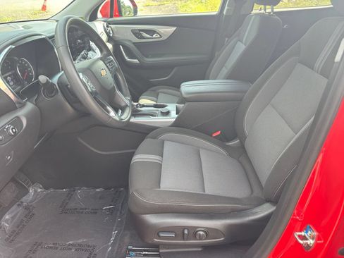 Used 2025 Chevrolet Blazer LT FWD image 26