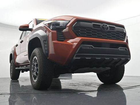 Used 2025 Toyota Tacoma TRD Off-Road AWD/4WD image 35