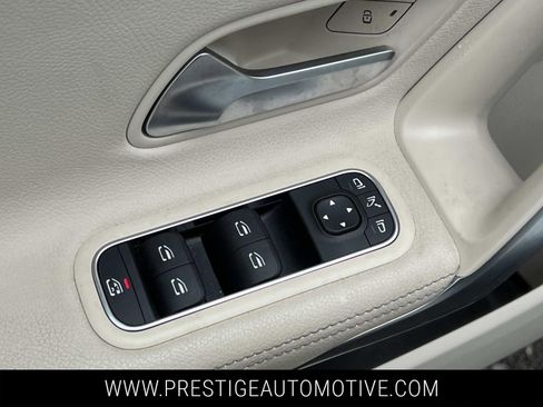 Used 2021 Mercedes-Benz CLA 250 4MATIC image 16