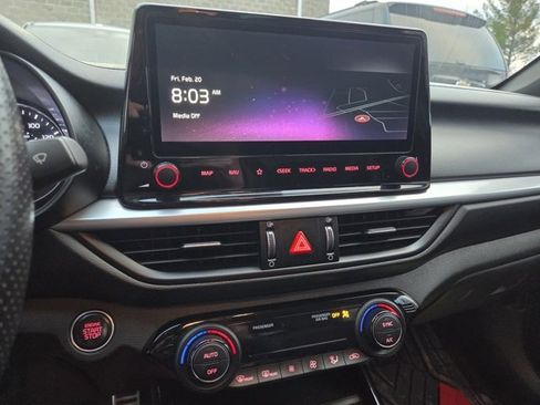 Used 2023 Kia Forte GT-Line w/ GT-Line Technology Package image 9