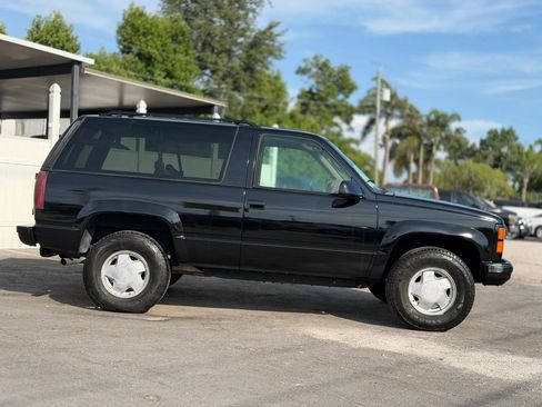 Used 1995 GMC Yukon 4WD 2-Door image 2