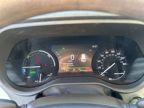 Used 2025 Toyota Sienna LE image 23