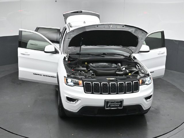 Used 2020 Jeep Grand Cherokee Laredo w/ Security & Convenience Group AWD/4WD image 53