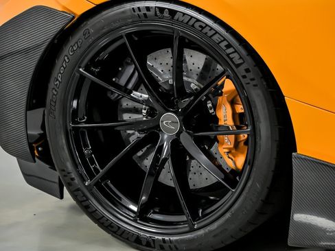 Used 2020 McLaren 720S Performance image 23