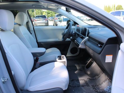 Used 2024 Hyundai Ioniq 5 Limited AWD/4WD image 12